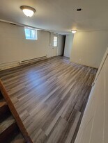 2404 Franklin St, Unit Lower