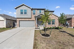321 Arnage Dr in Hutto, TX - Building Photo