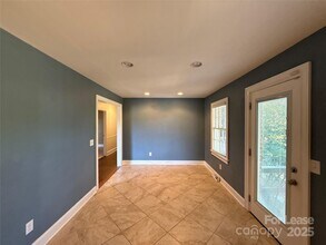2209 Stonewood Dr in Charlotte, NC - Building Photo - Building Photo