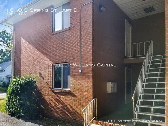 1610 S Spring St-Unit -Apt D in Springfield, IL - Building Photo - Building Photo