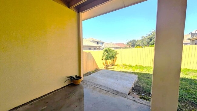 11110 Borrado Drive in Laredo, TX - Building Photo - Building Photo