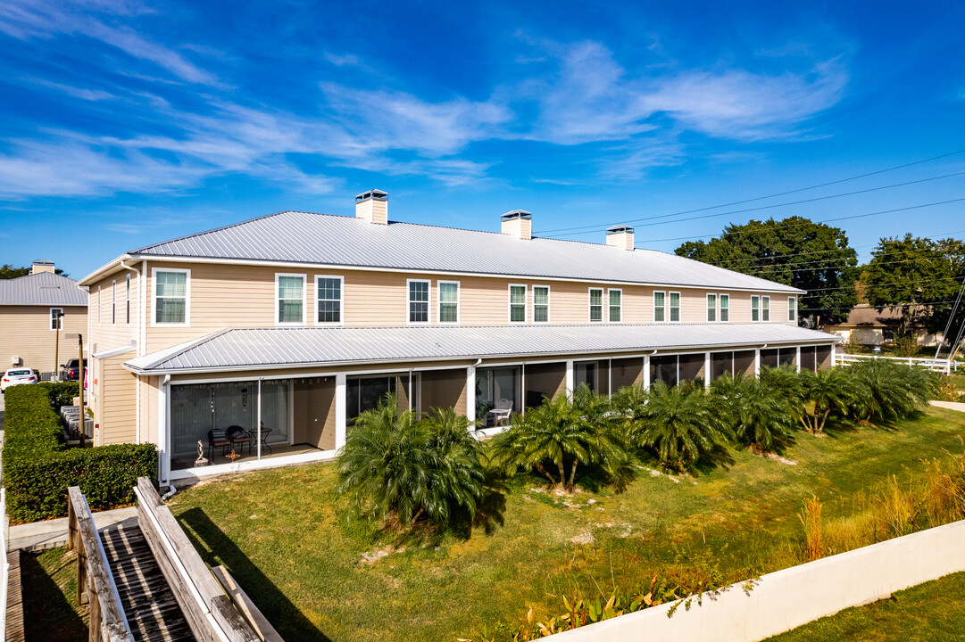 Lakeside Apartments in Winter Haven, FL - Building Photo