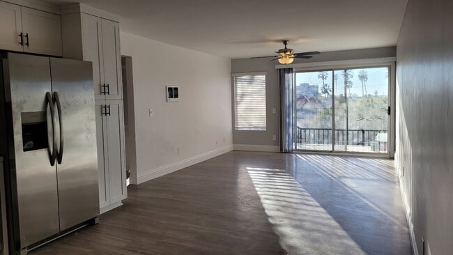 Villa Marquette in San Diego, CA - Foto de edificio - Building Photo