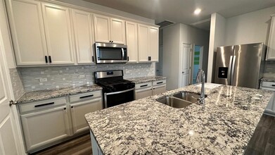 332 Serpens St in Georgetown, TX - Building Photo - Building Photo
