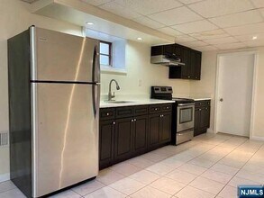 499 Chestnut St in Ridgefield, NJ - Building Photo - Building Photo