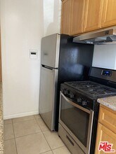 1552 Brockton Ave in Los Angeles, CA - Building Photo - Building Photo