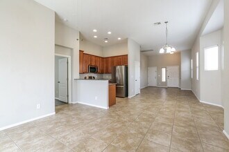 712 Bridgeford Ct in Henderson, NV - Foto de edificio - Building Photo