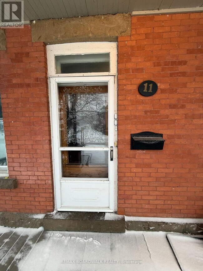 114 Lake Ave W in Carleton Place, ON - Building Photo - Building Photo