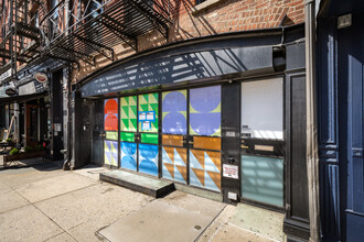 298 Elizabeth St in New York, NY - Building Photo - Building Photo