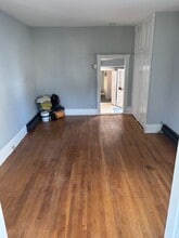 40 Union St, Unit #3 in Morrisville, PA - Foto de edificio - Building Photo