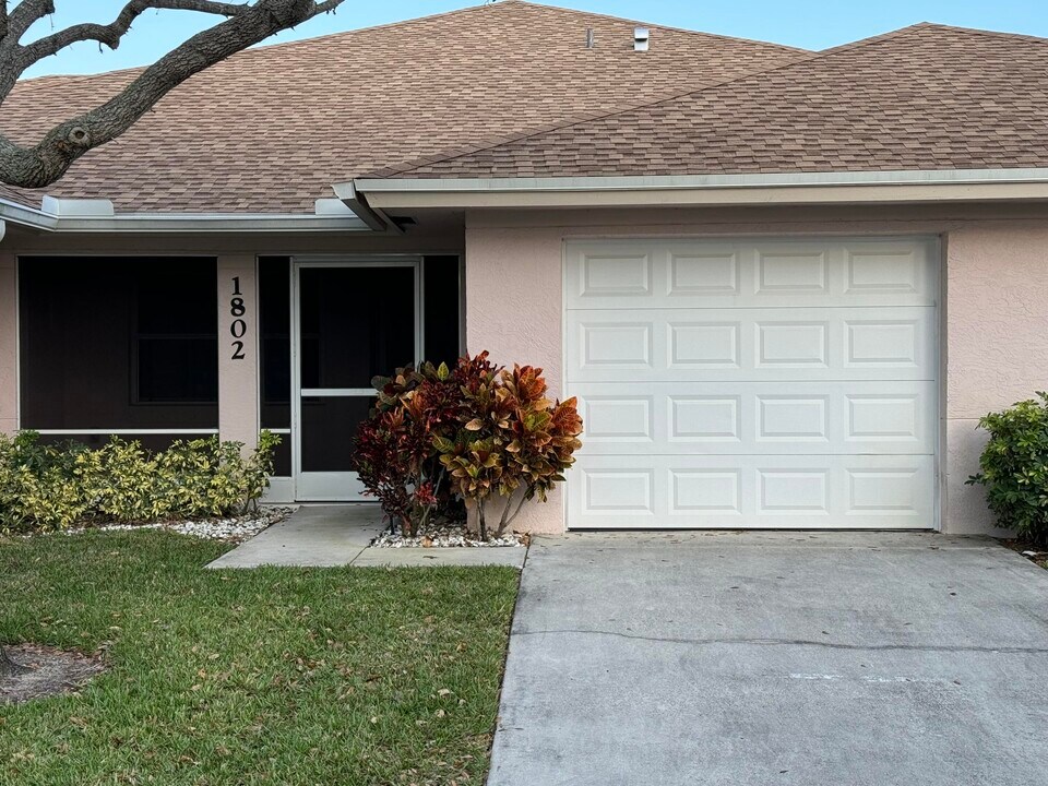 1802 Blue Heron Ln in Fort Pierce, FL - Building Photo