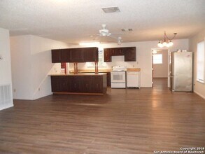 2834 Candlelight Dr in Canyon Lake, TX - Building Photo - Building Photo