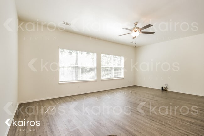 1634 S Razorback Rd in Fayetteville, AR - Building Photo - Building Photo