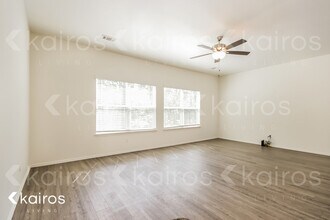 1634 S Razorback Rd in Fayetteville, AR - Building Photo - Building Photo