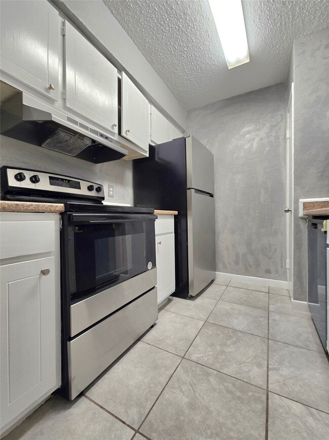 3535 NASA Road 1 in Seabrook, TX - Building Photo - Building Photo
