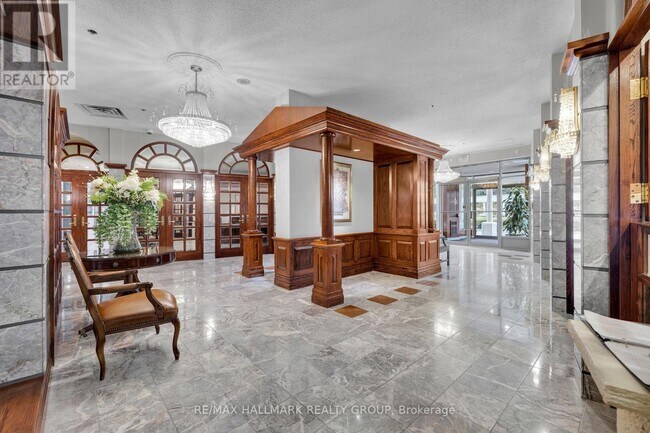 1480 Riverside Dr. in Ottawa, ON - Building Photo - Building Photo