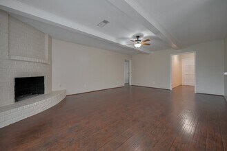 8119 La Roche Ln in Houston, TX - Building Photo - Building Photo