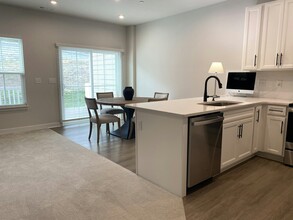 1045 Mountain Vw Dr in Thompson's Station, TN - Building Photo - Building Photo