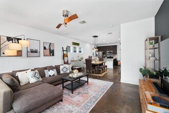 3012 Neal St in Austin, TX - Building Photo - Building Photo