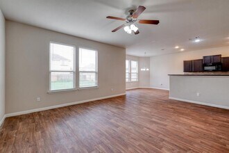 12837 Snow Ln in Manor, TX - Building Photo - Building Photo