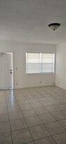 230 SW 11th Ave in Hallandale Beach, FL - Building Photo