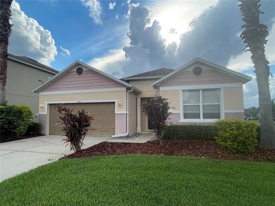 502 1st Cape Coral Dr in Winter Garden, FL - Building Photo