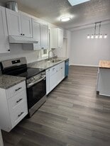 6804 NE 56th Ave in Vancouver, WA - Building Photo