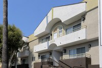 Building Photo - Crenshaw Townhouse Apartments in Los Angeles, California