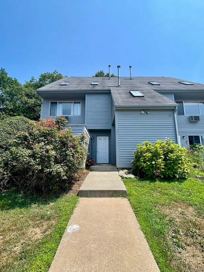 property at 15 Sundance Dr