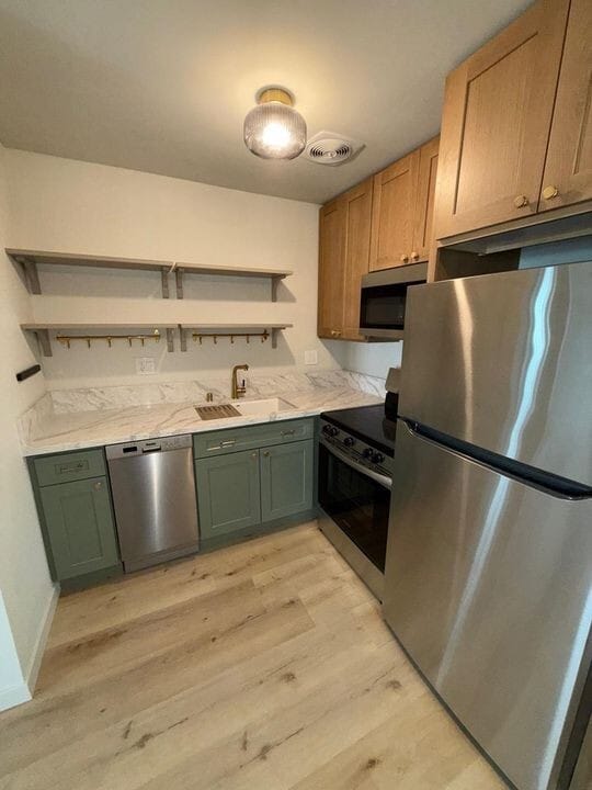 property at 10760 Rose Ave