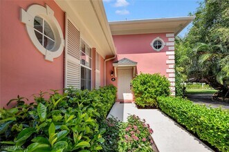 2627 Half Moon Walk in Naples, FL - Building Photo - Building Photo