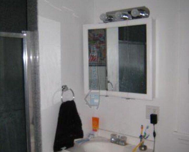 38 Newton St, Unit 1 in Boston, MA - Building Photo - Building Photo