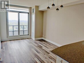 485 Richmond Rd in Ottawa, ON - Building Photo - Building Photo