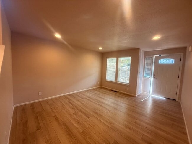 529-531 Helen St in Eugene, OR - Building Photo - Building Photo