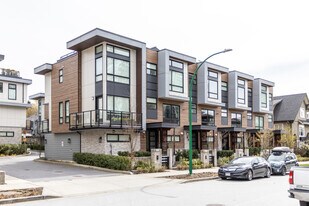 856 Orwell St in North Vancouver, BC - Building Photo