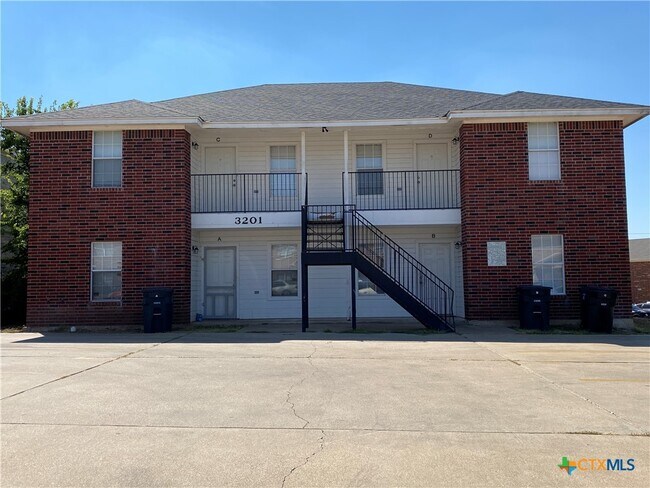 property at 3201 Hereford Ln