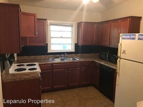 1622 Mayhew St in Tallahassee, FL - Building Photo - Building Photo