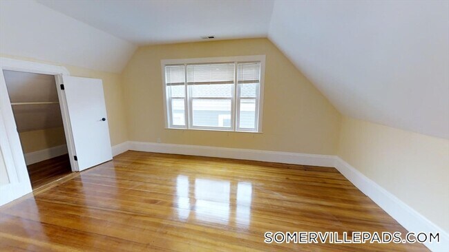 48-50 Lowell St., Unit 3 in Somerville, MA - Building Photo - Building Photo