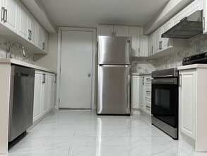 376 Robert Parkinson Dr in Brampton, ON - Building Photo - Building Photo