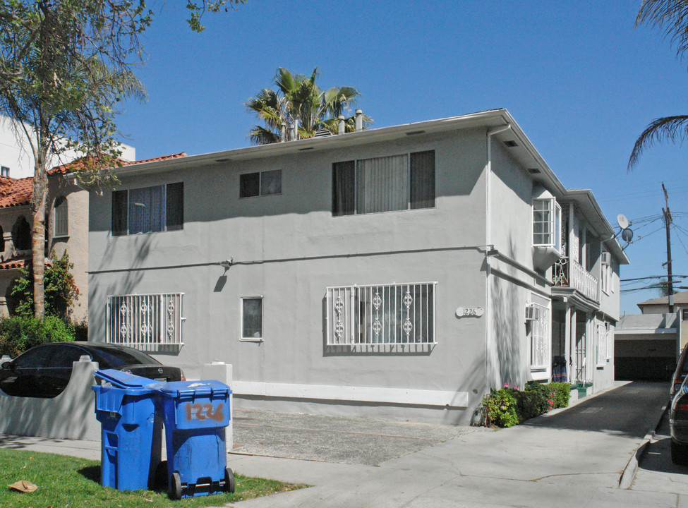 1226 S Sherbourne Dr in Los Angeles, CA - Building Photo