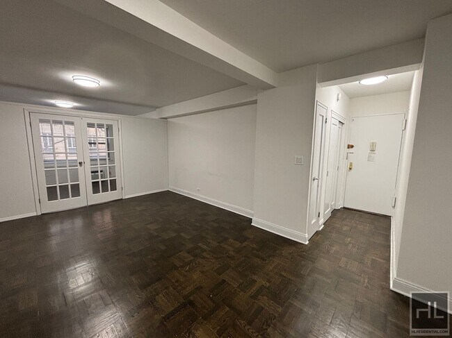 BEEKMAN PLACE, Unit 2B in New York, NY - Building Photo - Building Photo