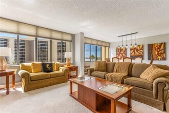 700 Island Way in Clearwater, FL - Building Photo - Building Photo