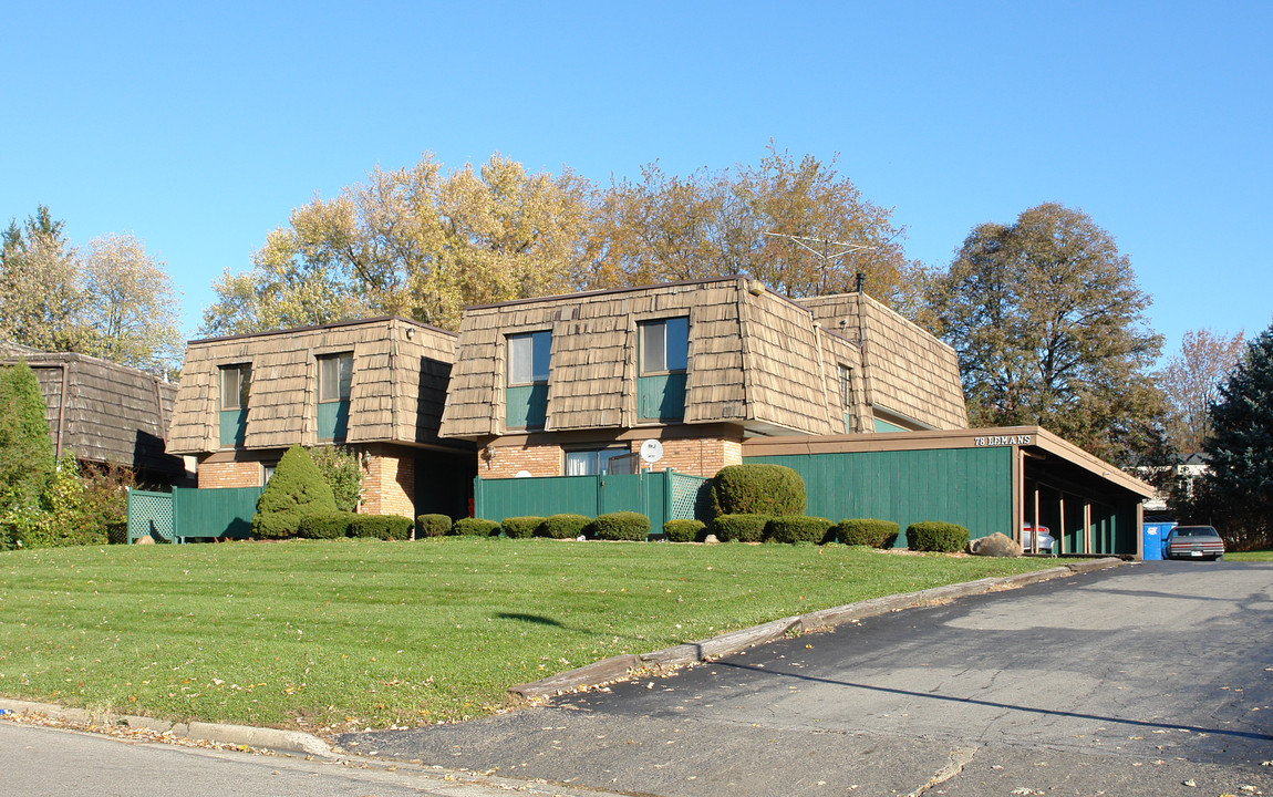 78 Lemans Dr in Youngstown, OH - Building Photo