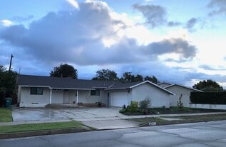 1901 Burnt Mill Rd in Tustin, CA - Building Photo