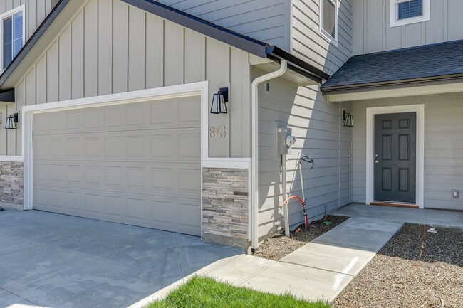 873 W Apple Pine St in Meridian, ID - Building Photo - Building Photo