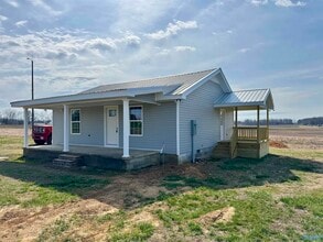 14316 Grubbs Rd in Athens, AL - Foto de edificio - Building Photo