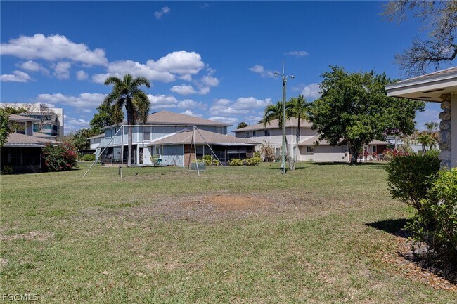 3265 Royal Canadian Trace in Ft. Myers, FL - Building Photo - Building Photo