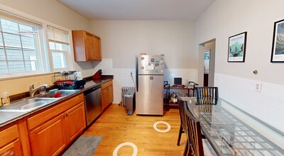 23 Tufts St, Unit 2 in Cambridge, MA - Building Photo - Building Photo