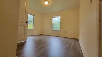435 SE 6th Ter in Gainesville, FL - Building Photo - Building Photo
