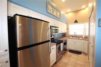 4260 Central Sarasota Pkwy in Sarasota, FL - Building Photo - Building Photo